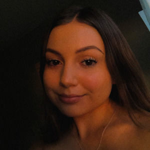 Meet your Posher, Daniela